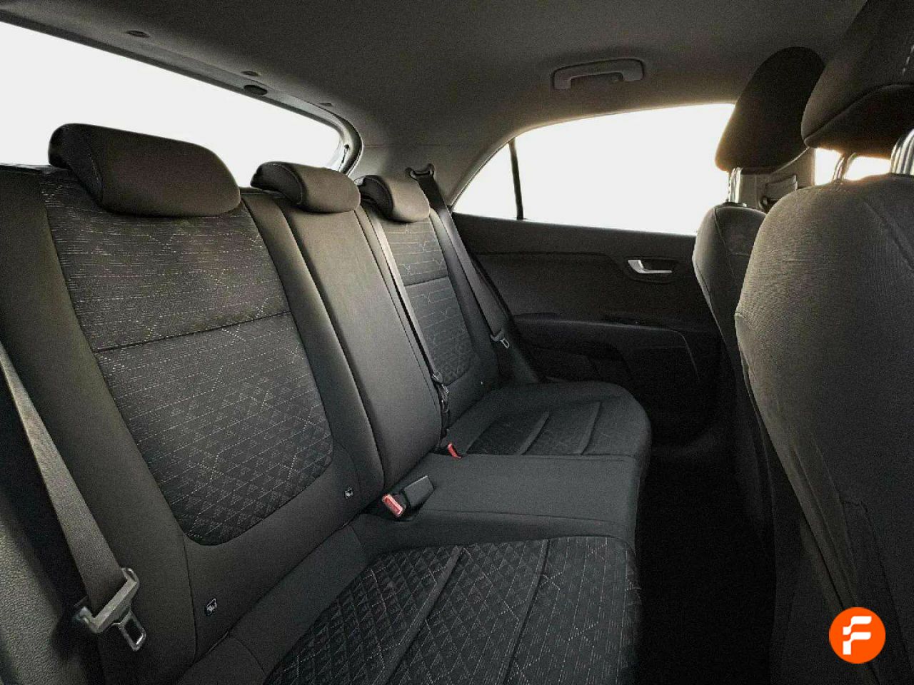 Foto Kia Rio 12