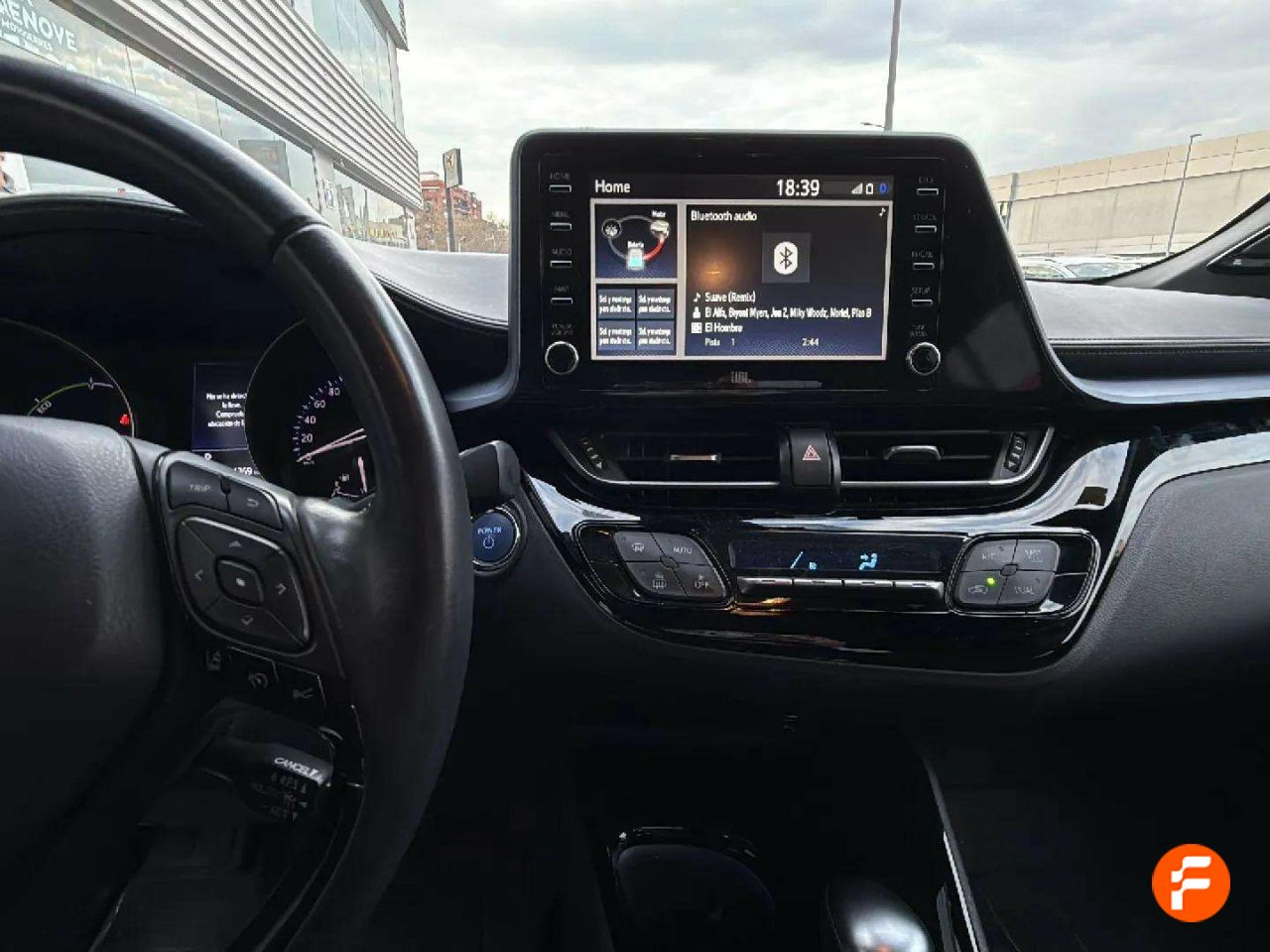 Foto Toyota C-HR 14