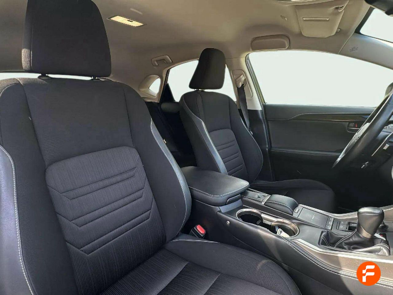 Foto Lexus NX 11