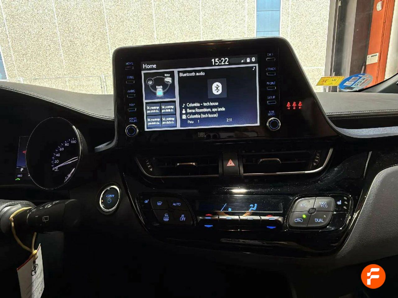 Foto Toyota C-HR 13