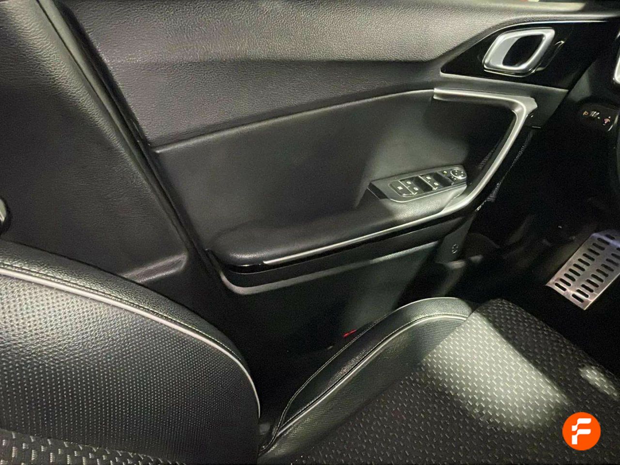 Foto Kia Ceed 24