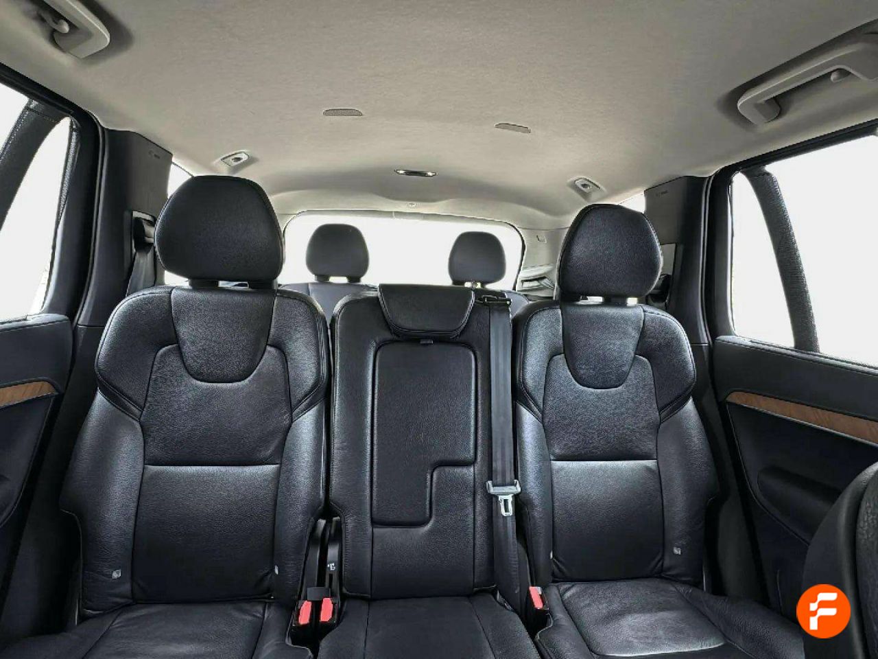 Foto Volvo XC90 13