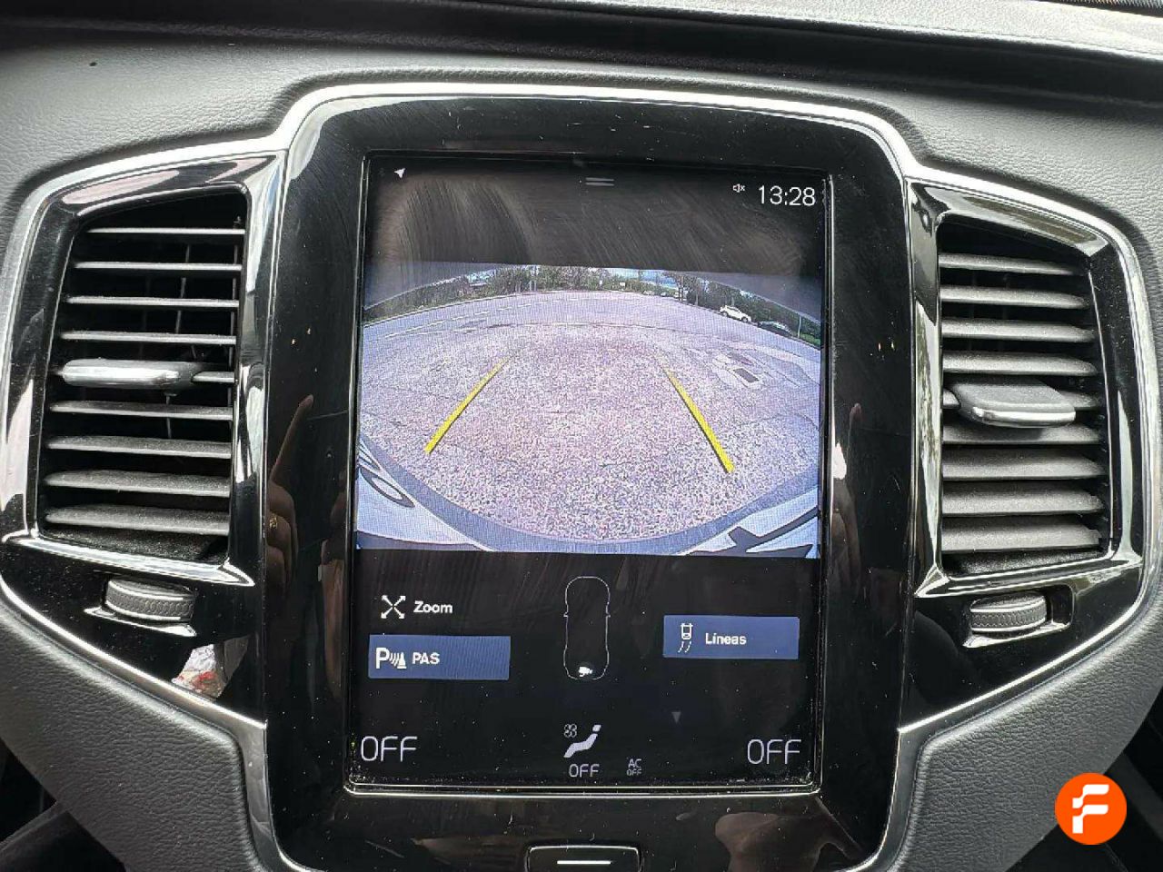 Foto Volvo XC90 21