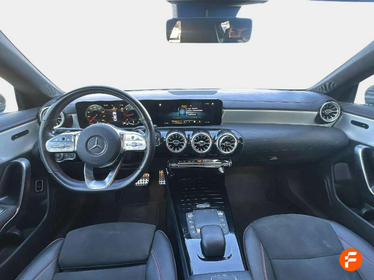Foto Mercedes-Benz Clase CLA 11