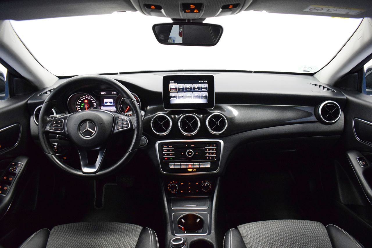 Foto Mercedes-Benz Clase CLA 18