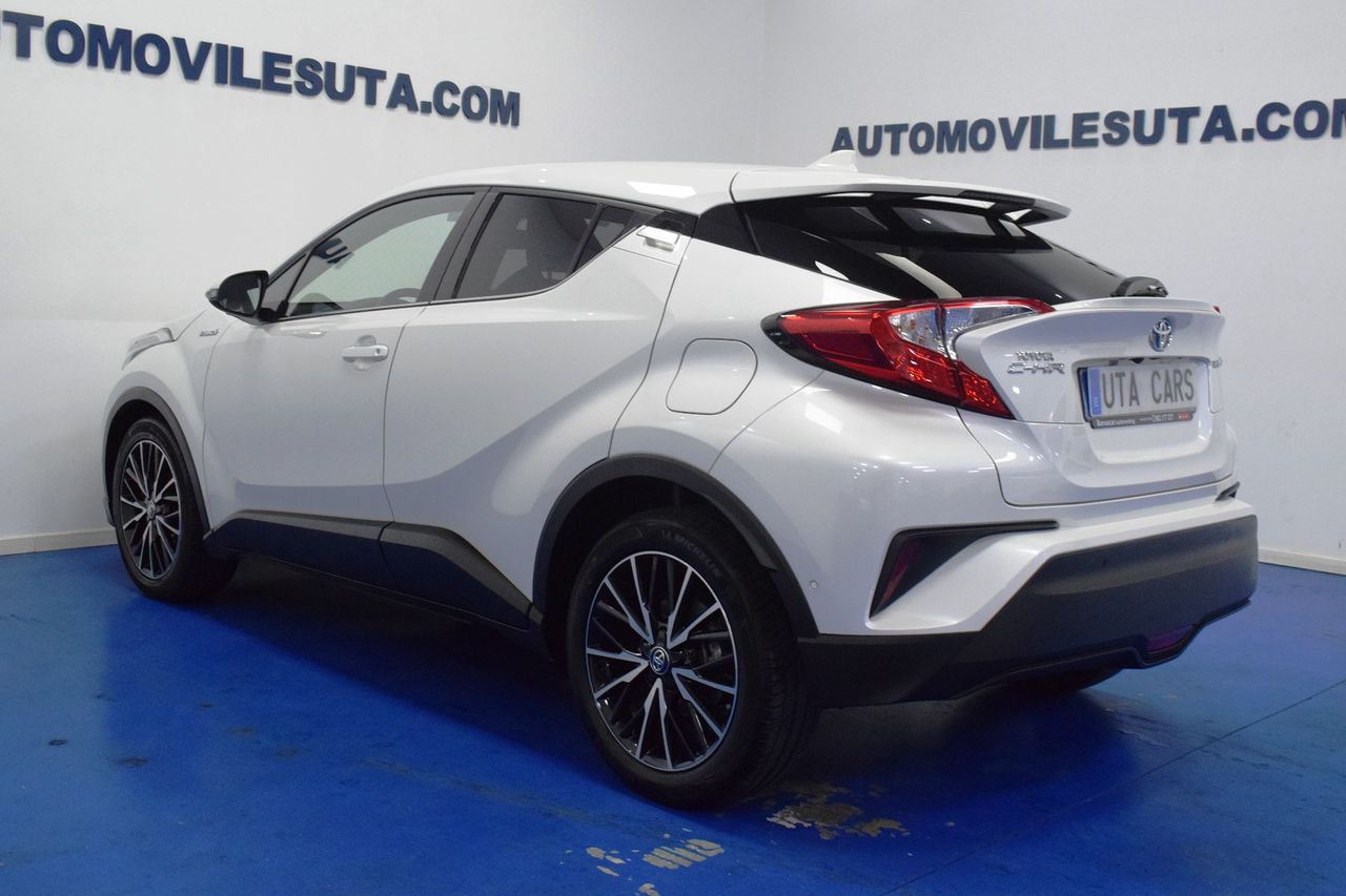 Foto Toyota C-HR 4