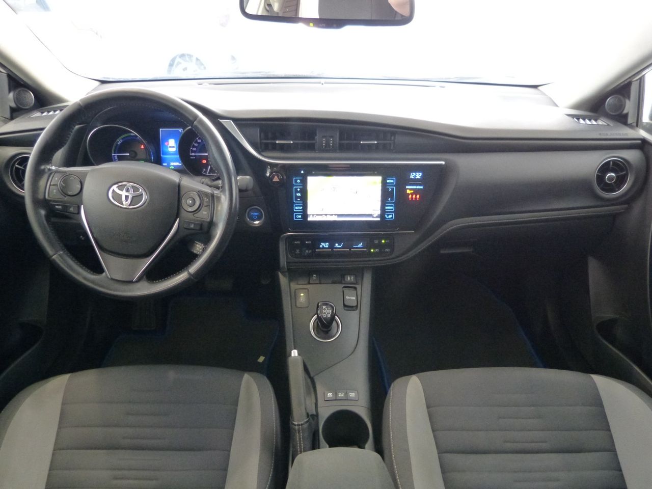 Foto Toyota Auris Touring Sports 11