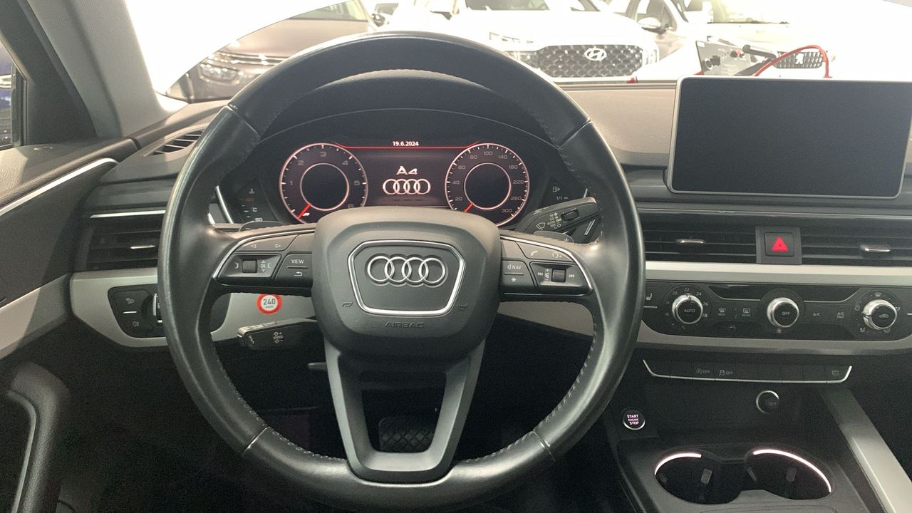 Foto Audi A4 11