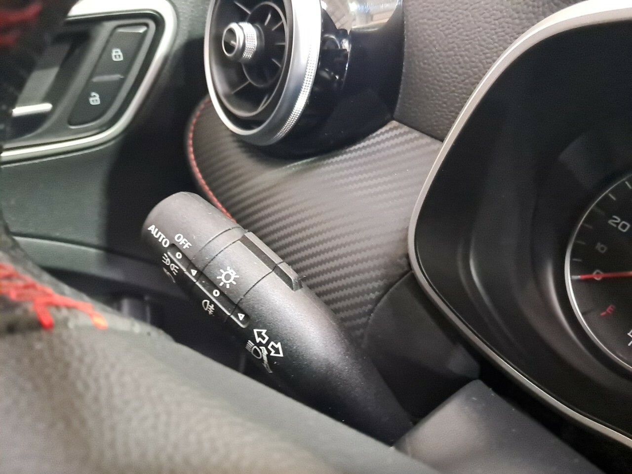 Foto MG ZS 13
