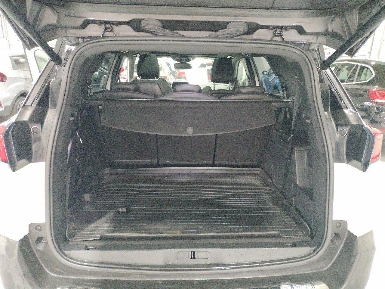 Foto Peugeot 5008 30