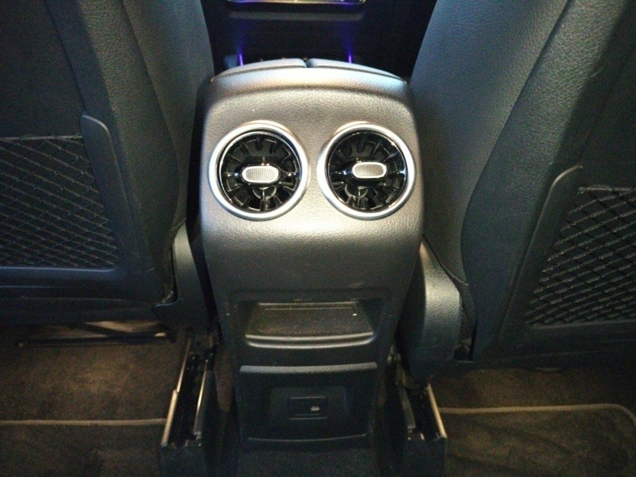 Foto Mercedes-Benz Clase GLA 12