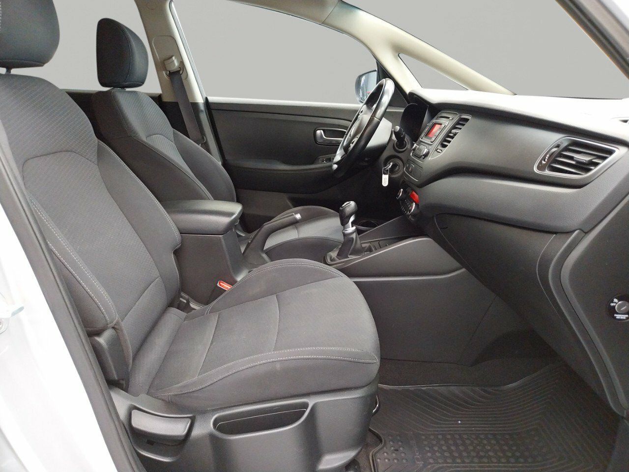 Foto Kia Carens 9