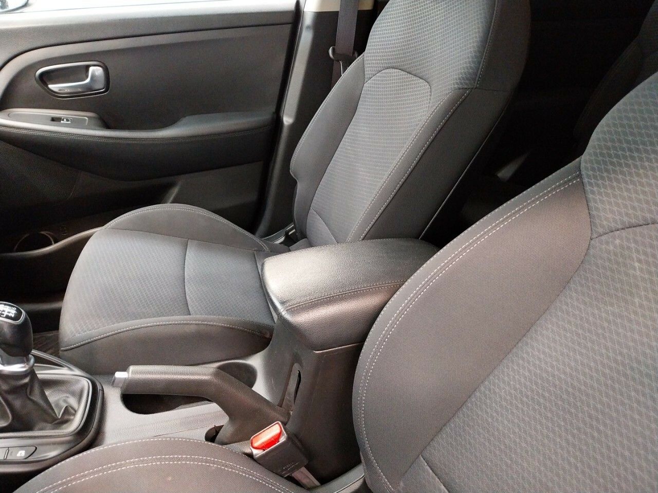 Foto Kia Carens 22