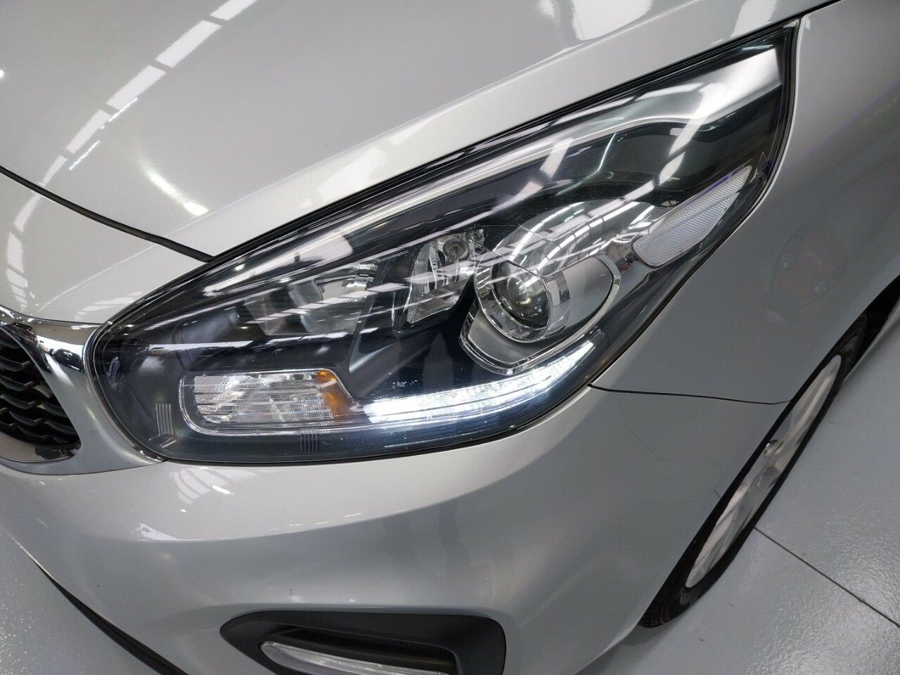 Foto Kia Carens 27