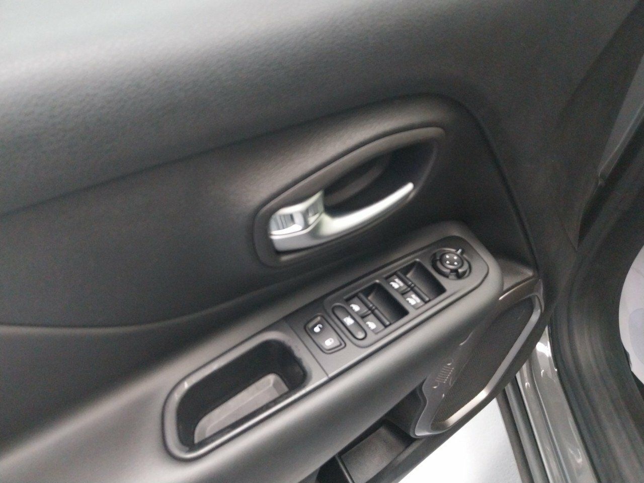Foto Jeep Renegade 32