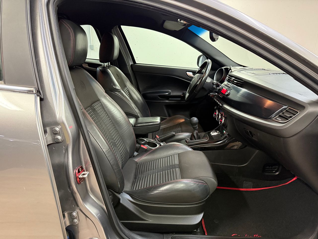 Foto Alfa Romeo Giulietta 14