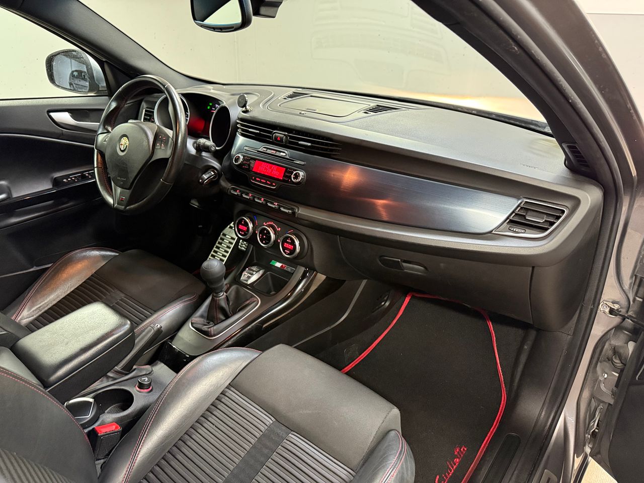 Foto Alfa Romeo Giulietta 15