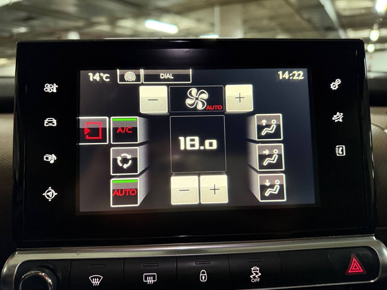 Foto Citroën C4 Cactus 17
