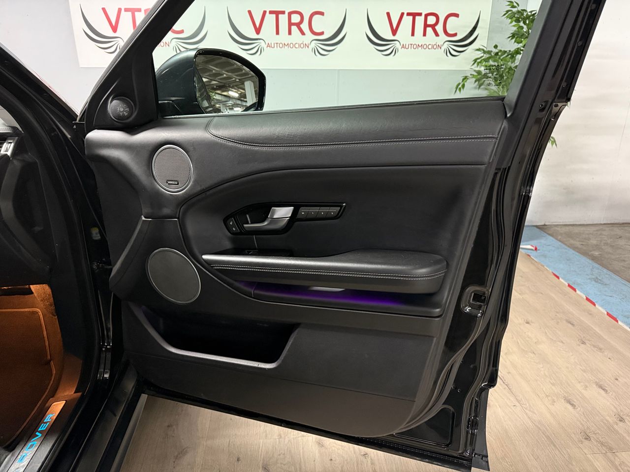 Foto Land-Rover Range Rover Evoque 10