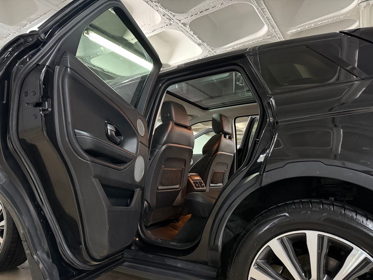 Foto Land-Rover Range Rover Evoque 16