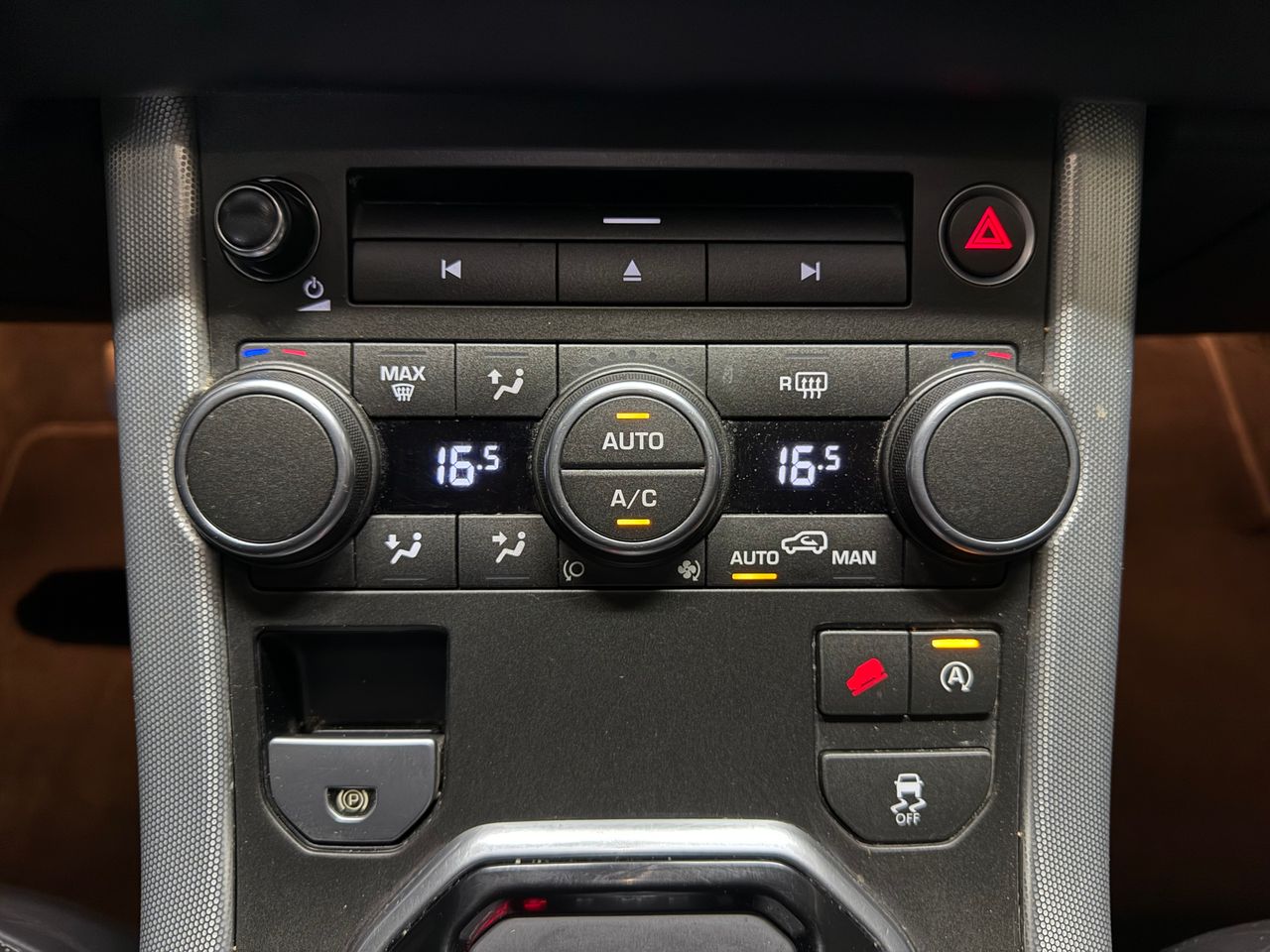 Foto Land-Rover Range Rover Evoque 24