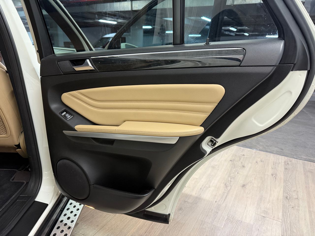 Foto Mercedes-Benz Clase M 8