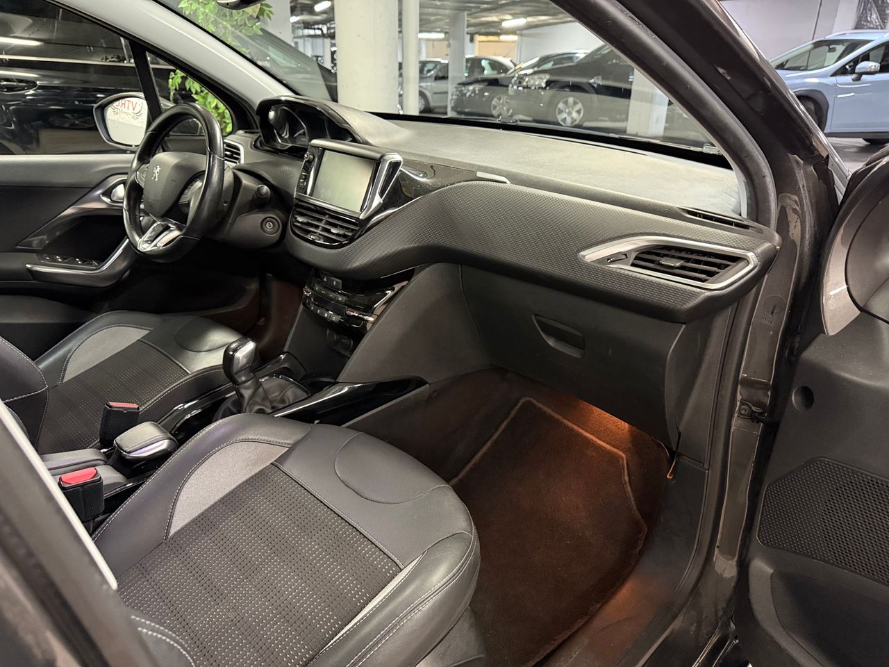 Foto Peugeot 2008 8