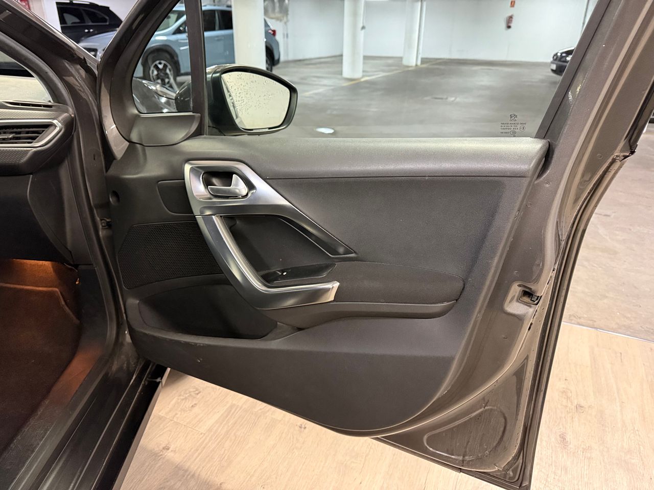 Foto Peugeot 2008 9