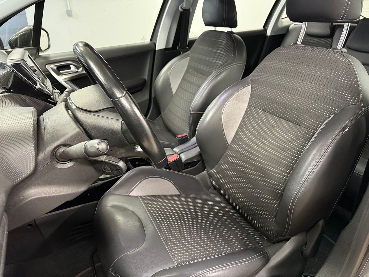 Foto Peugeot 2008 18