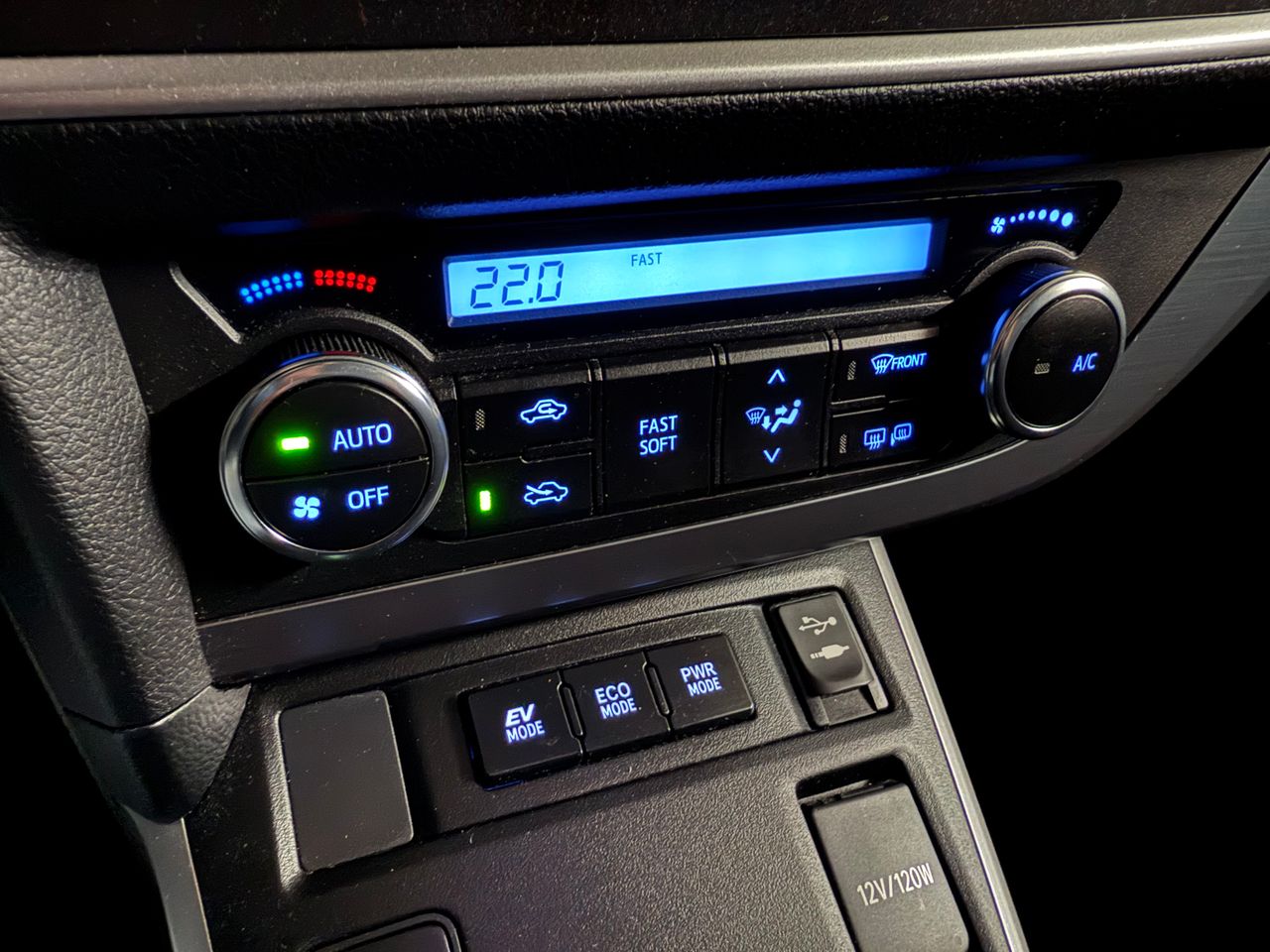 Foto Toyota Auris 21