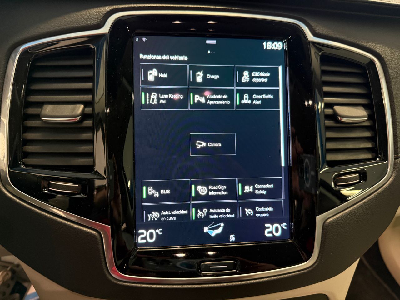Foto Volvo XC90 20