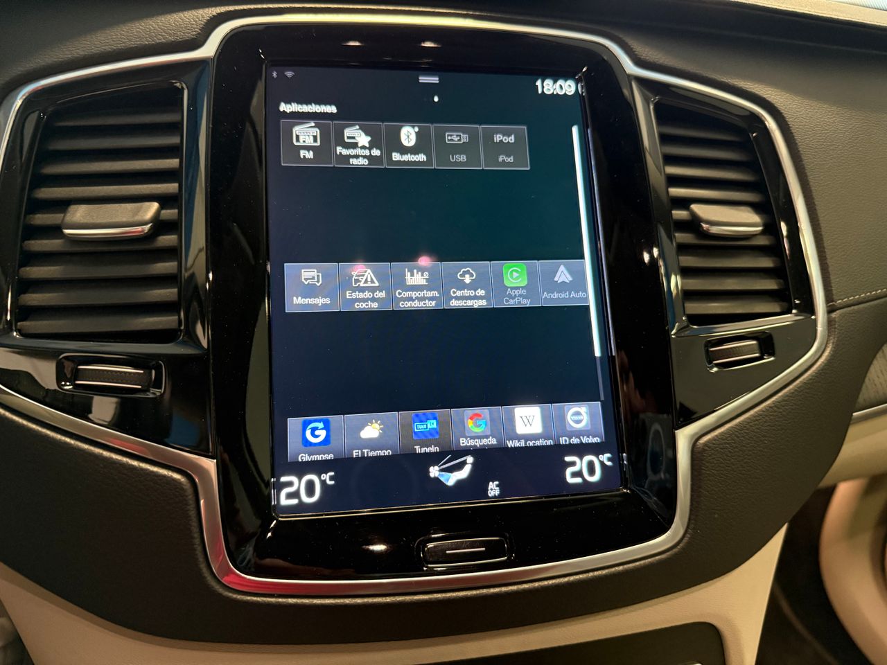 Foto Volvo XC90 22