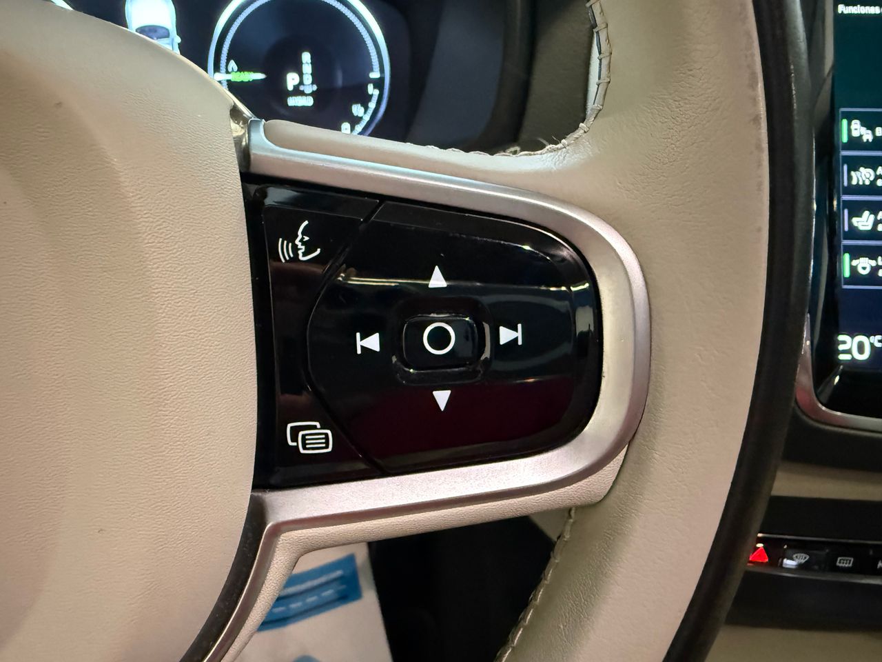 Foto Volvo XC90 36
