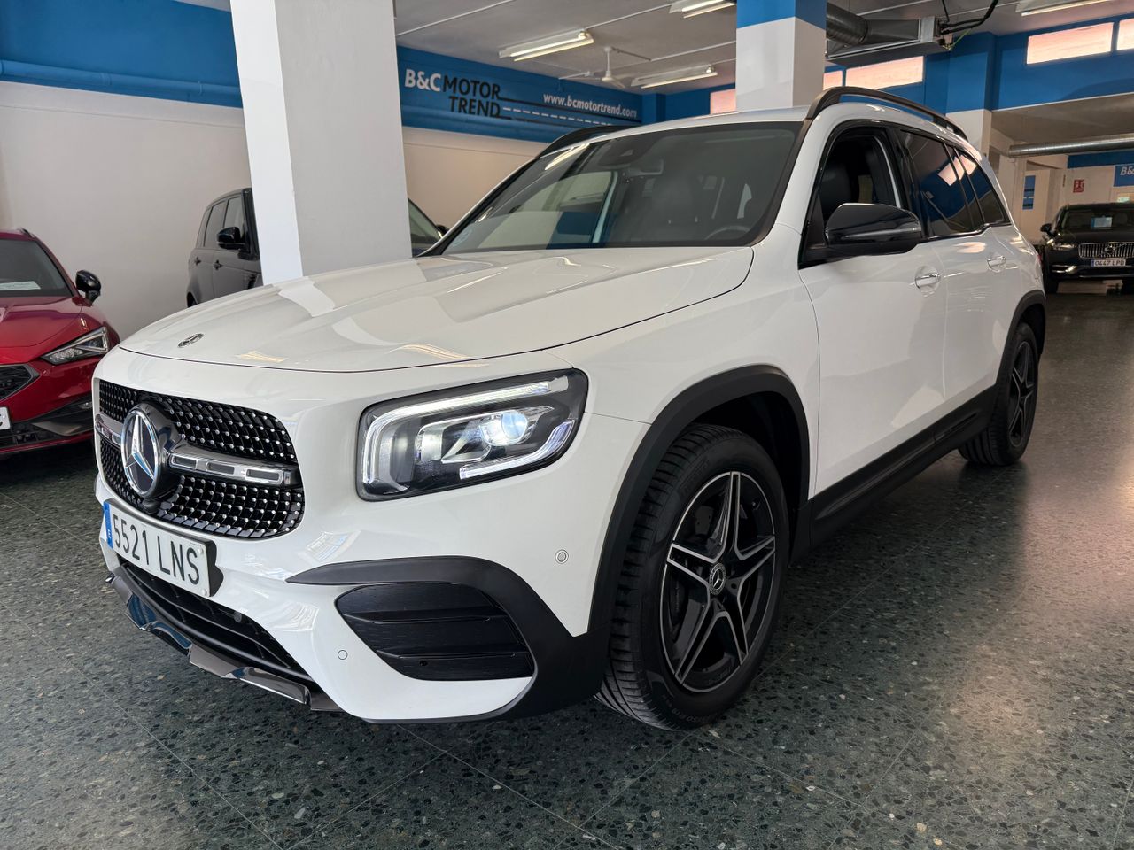 Foto Mercedes-Benz Clase GLB 11