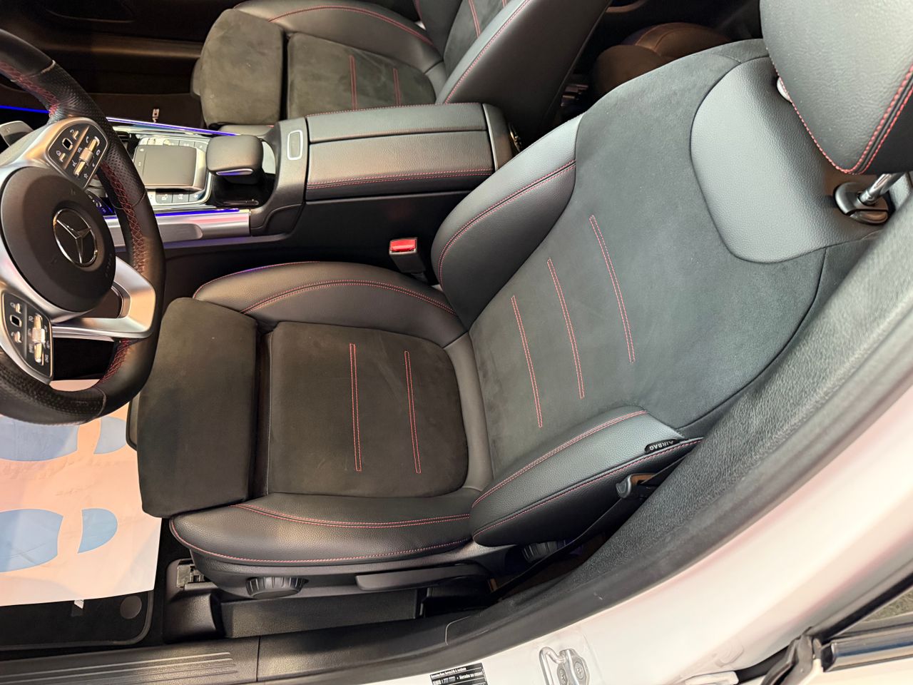 Foto Mercedes-Benz Clase GLB 12