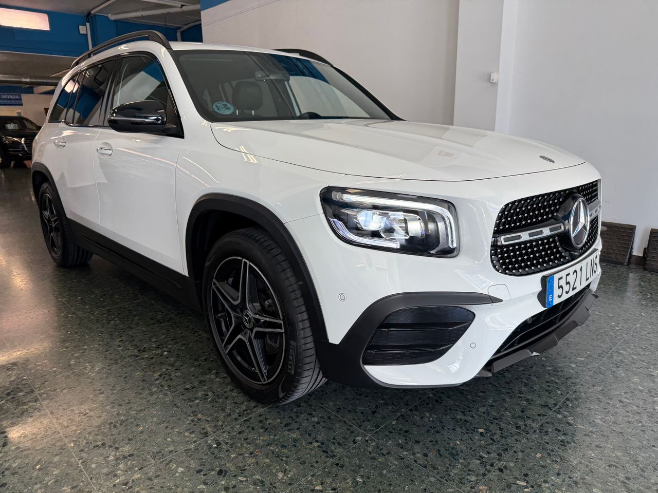 Foto Mercedes-Benz Clase GLB 13