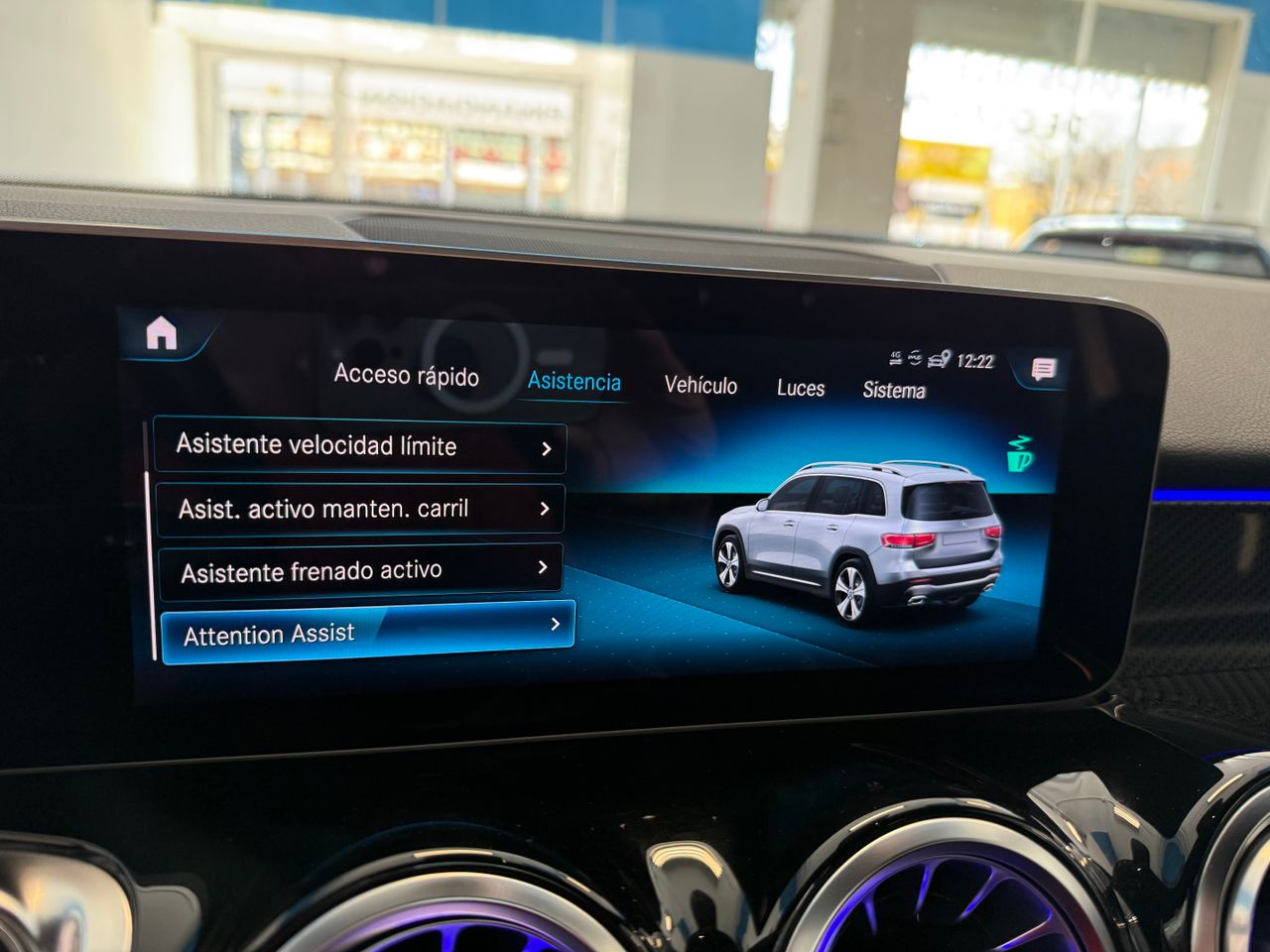Foto Mercedes-Benz Clase GLB 24