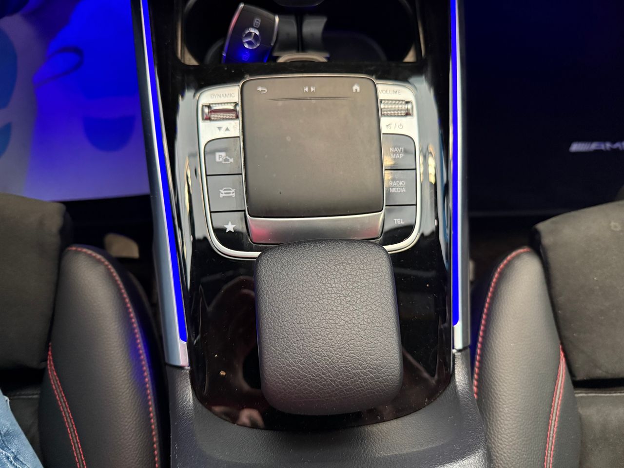 Foto Mercedes-Benz Clase GLB 26