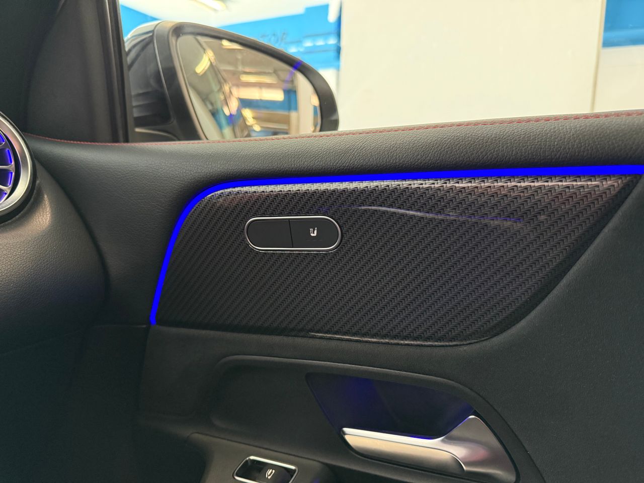 Foto Mercedes-Benz Clase GLB 27