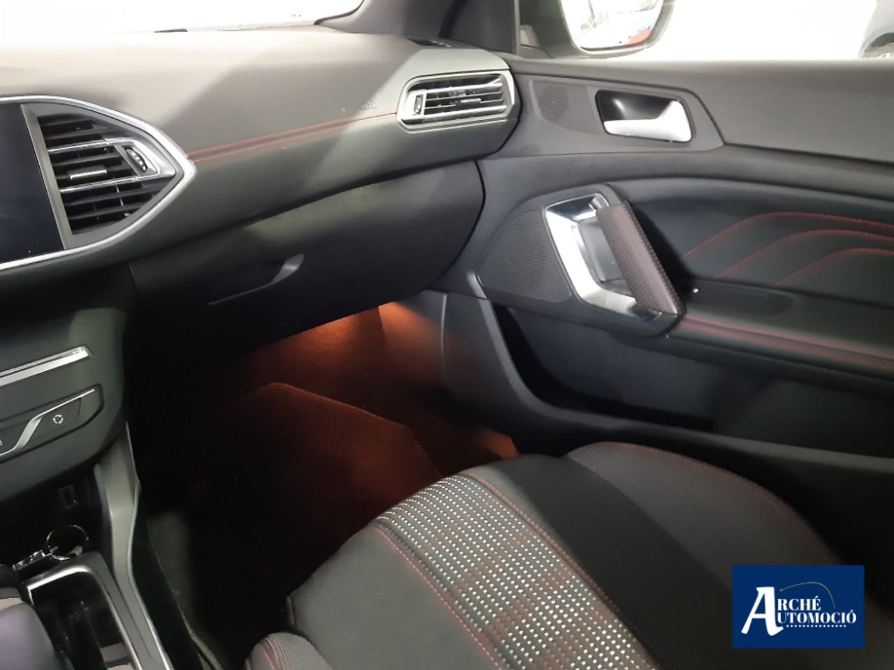 Foto Peugeot 308 10