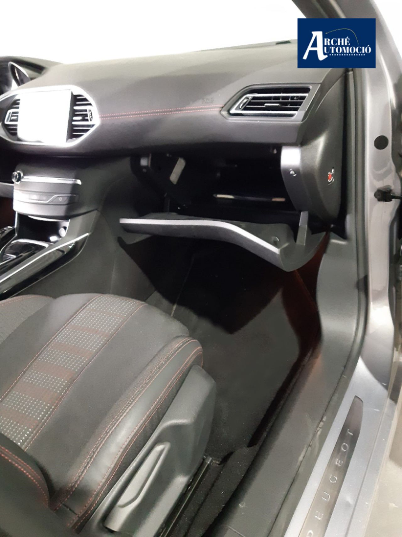 Foto Peugeot 308 11