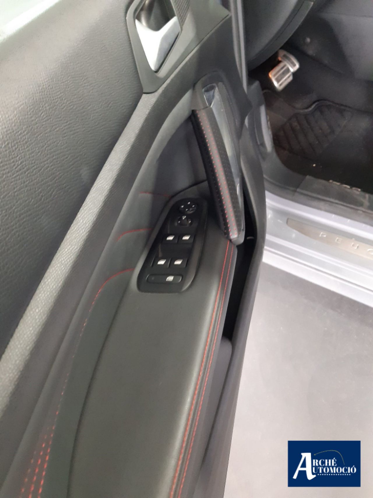 Foto Peugeot 308 13