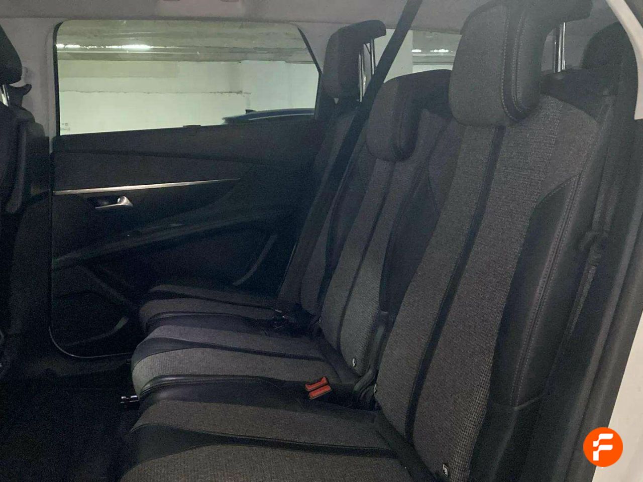 Foto Peugeot 5008 24