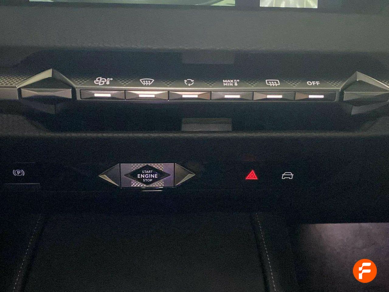 Foto DS Automobiles DS 4 18