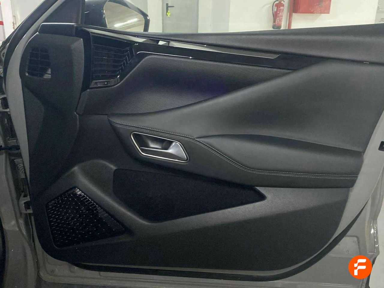 Foto DS Automobiles DS 4 28