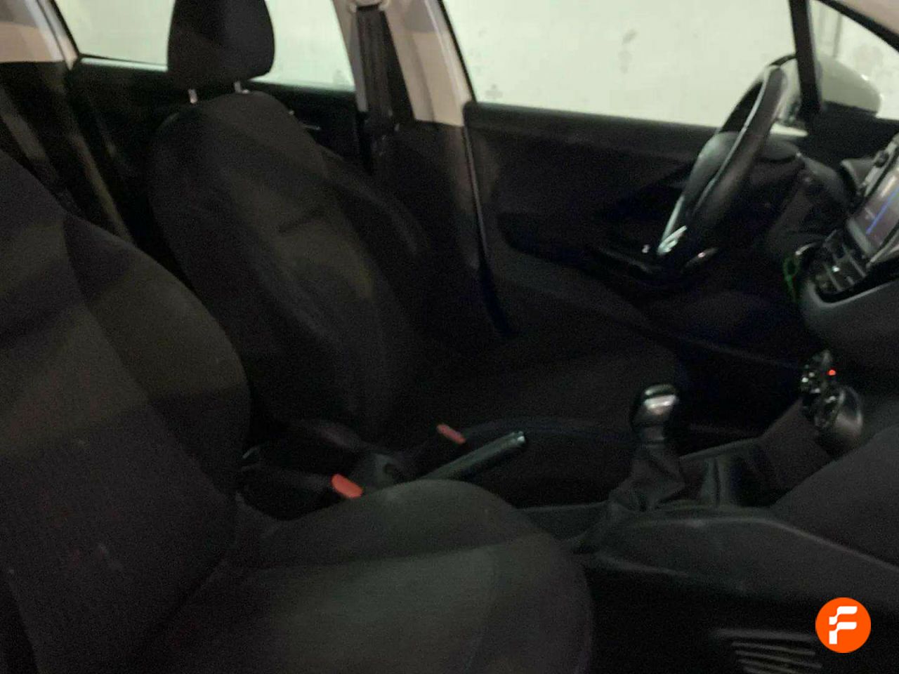 Foto Peugeot 208 22