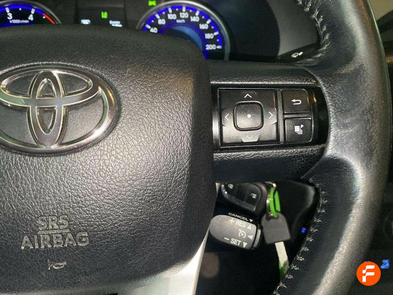Foto Toyota Hilux 13