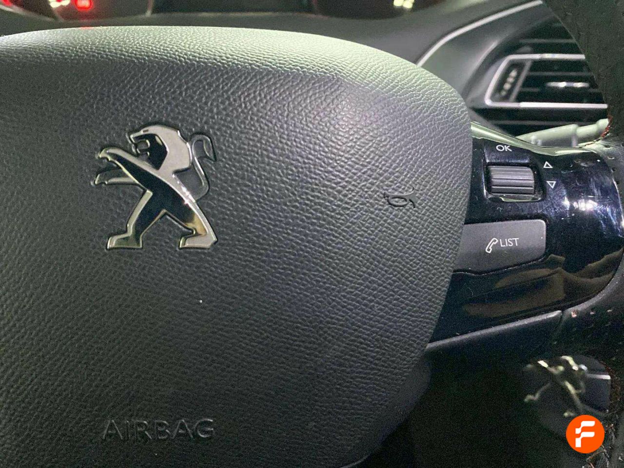 Foto Peugeot 308 13