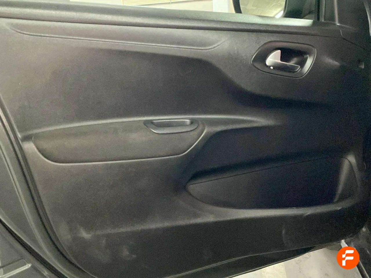 Foto Citroën C-Elysèe 23