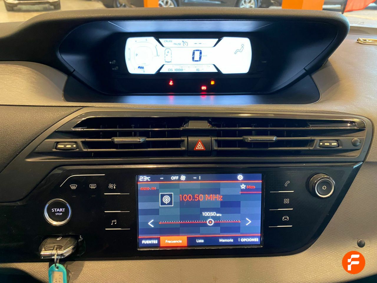 Foto Citroën C4 Picasso 19